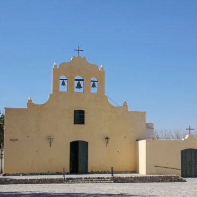 La fameuse église blanche de Cachi 