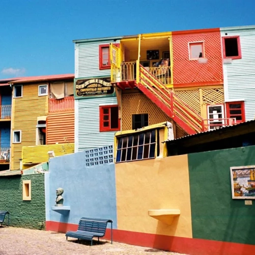 Les couleurs pastel du quartier de La Boca à Buenos Aires