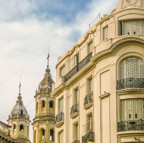 Façade d'immeuble du quartier de San Telmo à Buenos Aires
