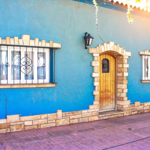 Une jolie maison bleue à Mendoza