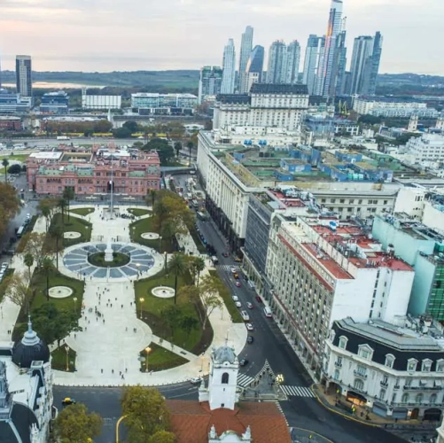 La Plaza de Mayo dans le centre-ville de Buenos Aires