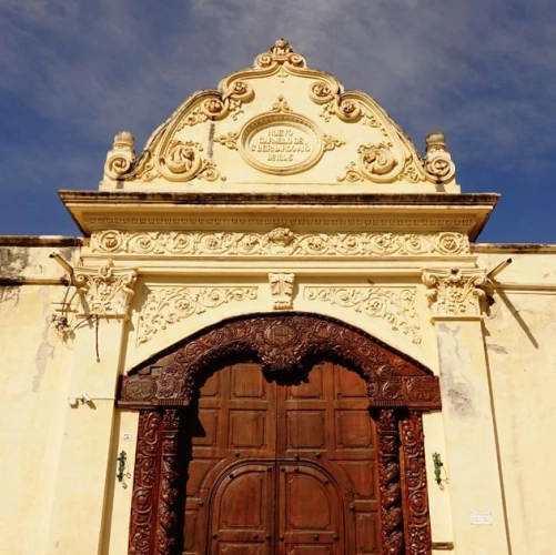 L'entrée du couvent San Bernardo à Salta