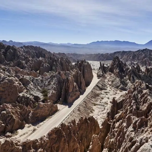 La route panoramique de l'impressionnante vallée de Las Flechas