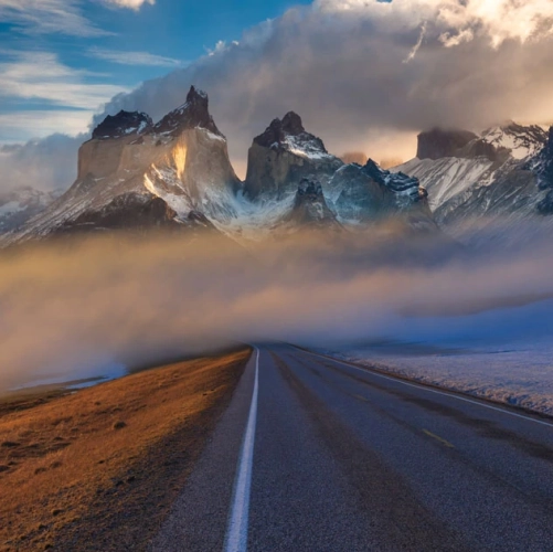 Route aux paysages majestueux du Parc national Torres del Paine