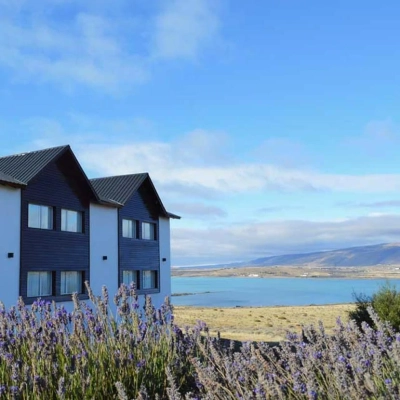 Extérieur et vue de l'hotel Edenia Punta Soberana à El Calafate en Argentine