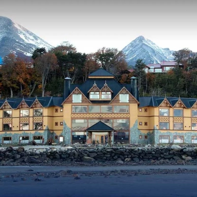 Façade de l'hotel Los Yamanas à Ushuaia en Argentine