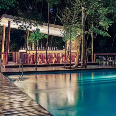 Poolbar de l'hotel Mercure Iguazu Iru à Puerto Iguazu en Argentine