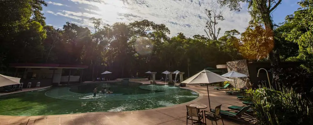 Piscine de l’hotel Yvy Selva à Puerto Iguazu en Argentine
