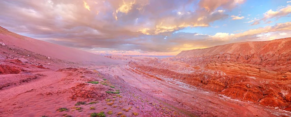 Vue panoramique de la Vallée de Mars près de San Pedro de Atacama au Chili