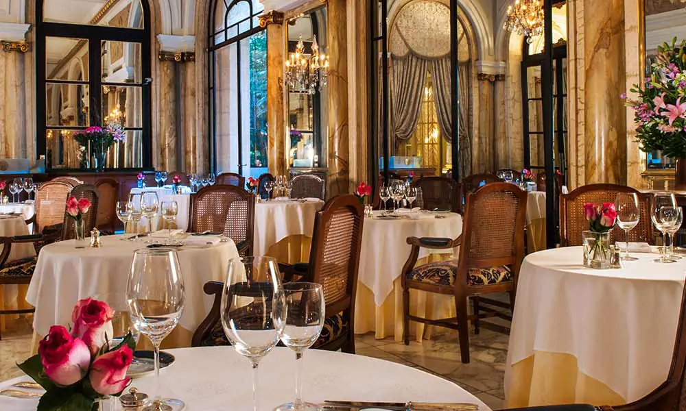 Restaurant gastronomique de l’hôtel Alvear Palace à Buenos Aires en Argentine