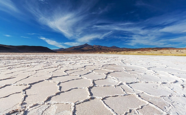 Le désert de sel d'origine volcanique des Salinas Grandes en Argentine