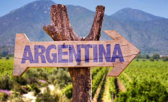 Panneau argentine dans les vignes  
