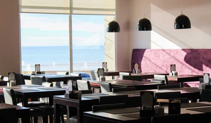 Restaurant de l’hotel Dazzler by Wyndham à Puerto Madryn en Argentine