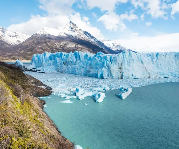 Les icebergs flottants du Perito Moreno