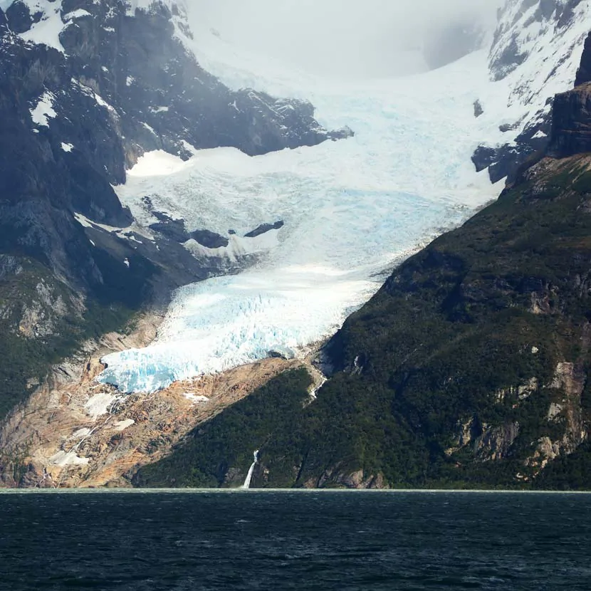 Le parc national Bernardo O'Higgins et son glacier Balmaceda au Chili