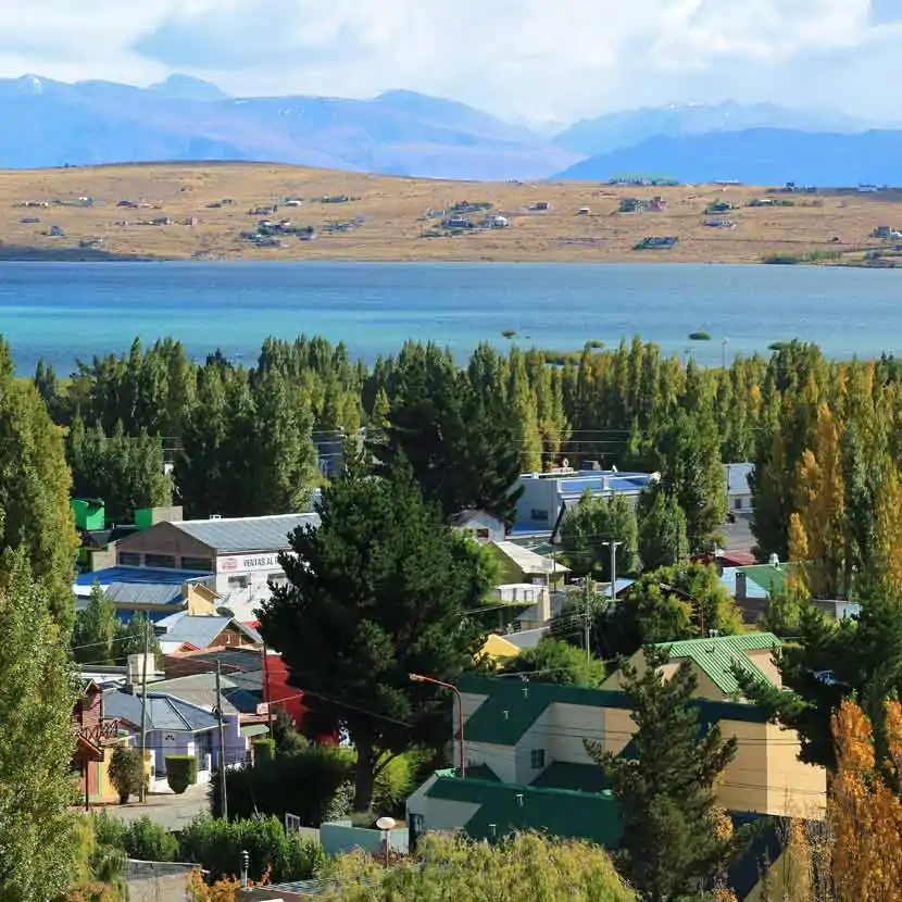 La Ville de El Calafate au bord du Lago Argentino en Patagonie Argentine